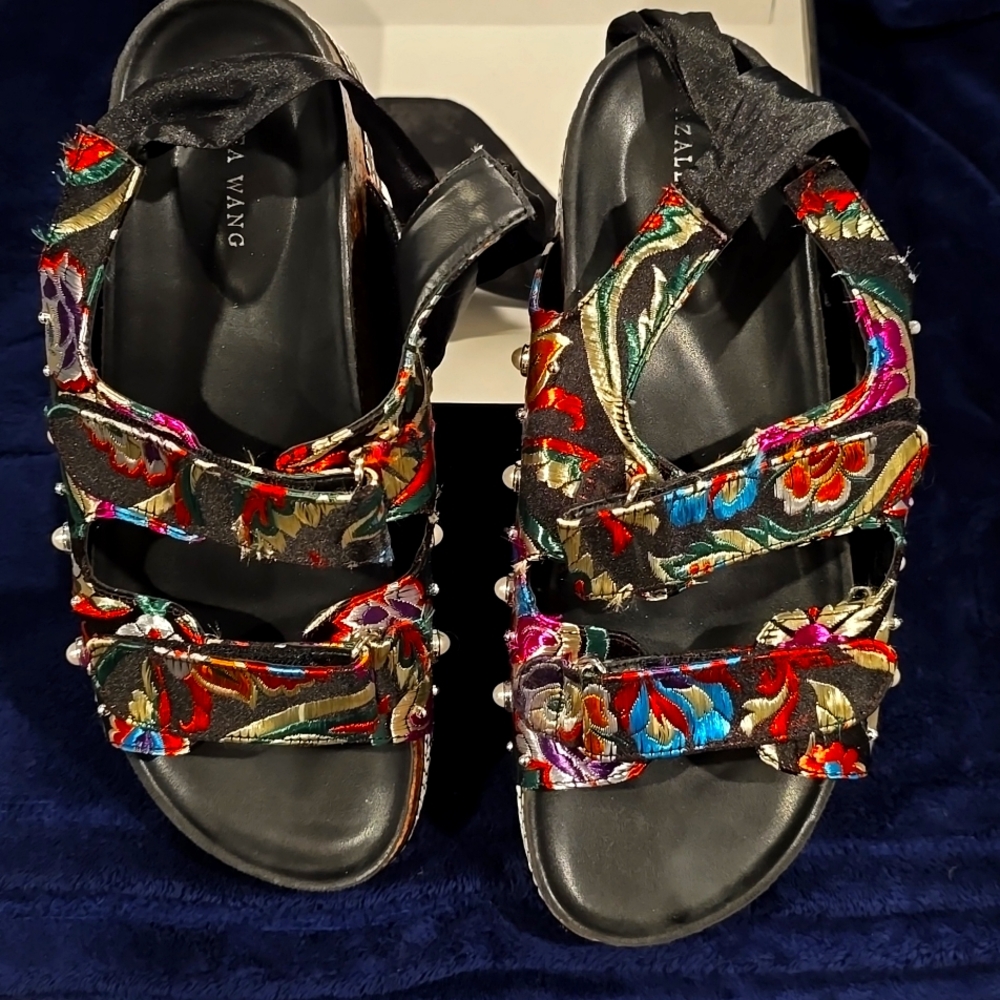Azalea Wang Sandal